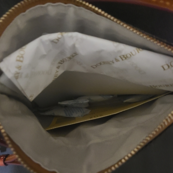 Dooney And Bourke Crossbody Black & Red color NFL. - Picture 8 of 8